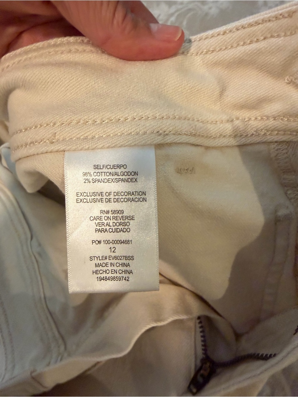 Every High-Rise Cropped Jeans in Cream, Size 12 - Picture 10 of 12
